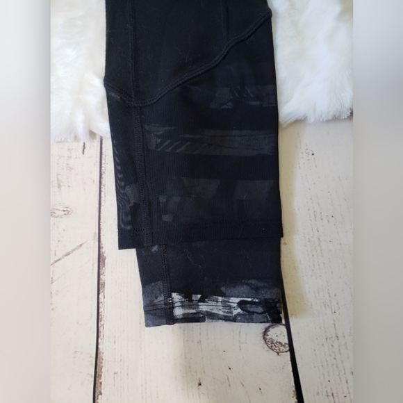 ATHLETA Full Tilt tight black XS - Picture 3 of 8